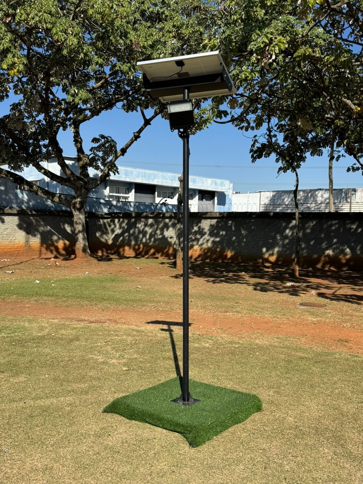 Luminária Solar Autônoma de Led 50W ou 100W - Imagem 5